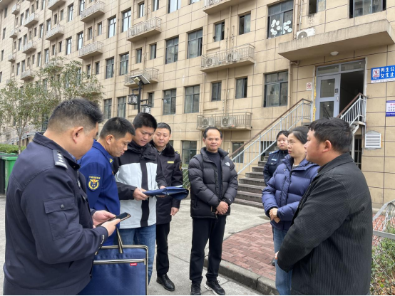 多部门联合开展校园安全检查，共同筑牢师生安全“防护网”